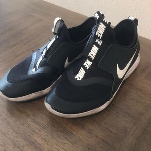 Nike boys shoes